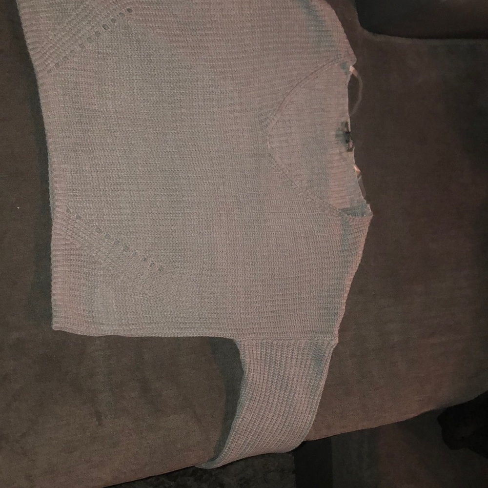 Grey v neck cropped knitted sweater